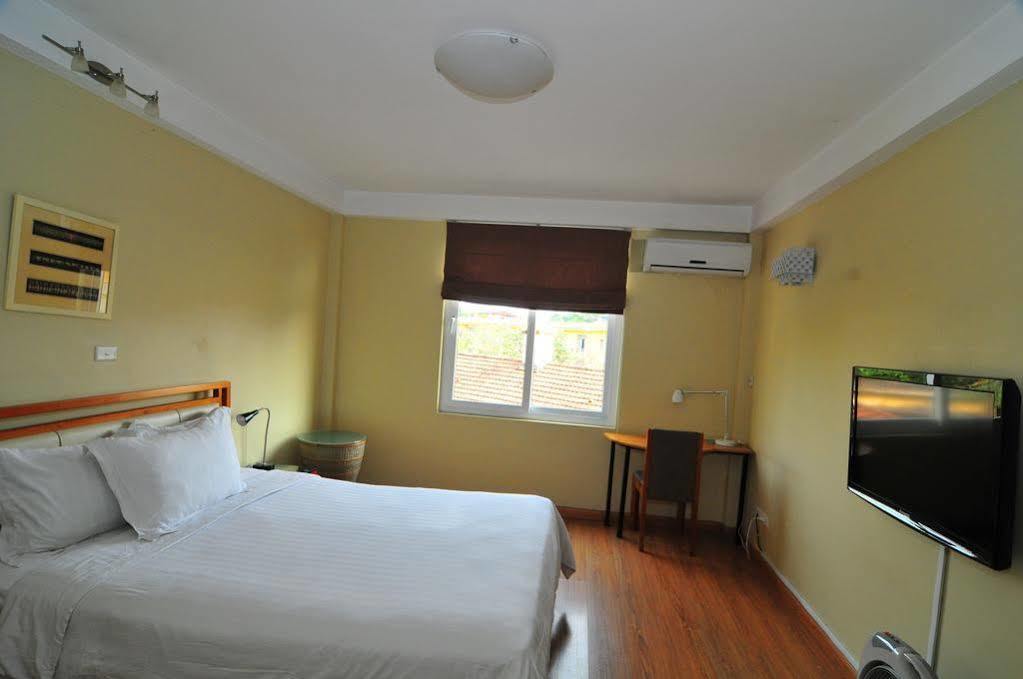 Iris Boutique Hotel Ханой Екстериор снимка