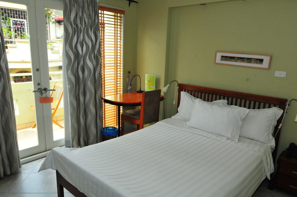 Iris Boutique Hotel Ханой Екстериор снимка